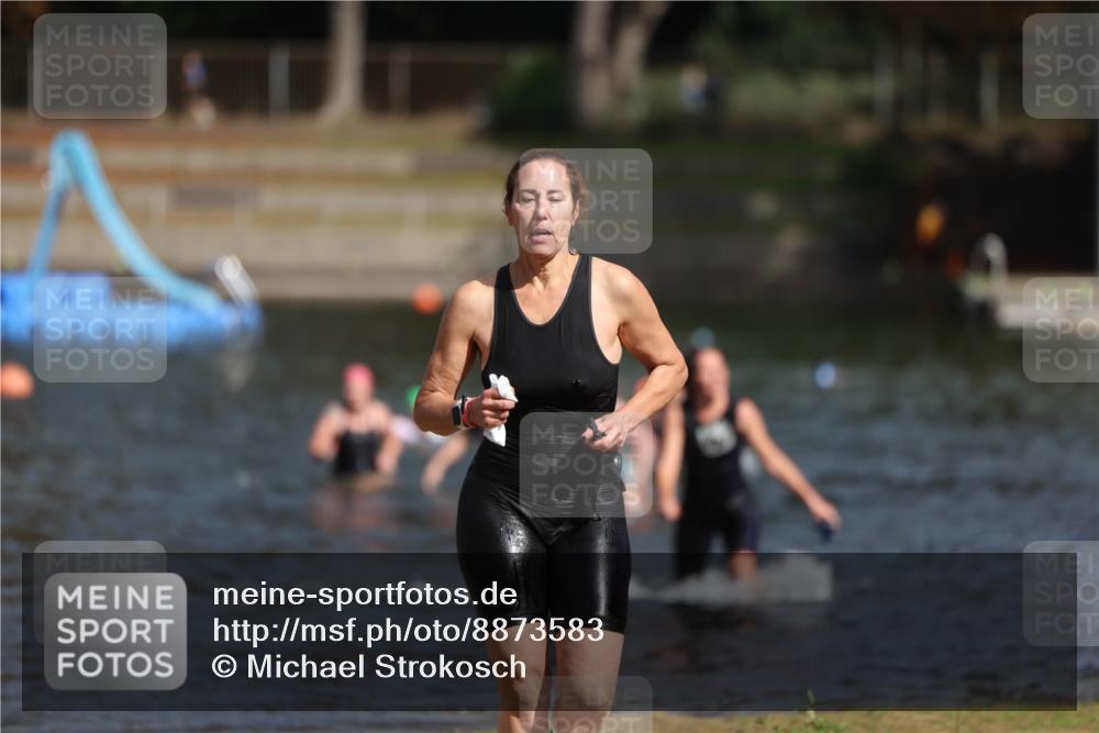14.09.2025 - Stadtparktriathlon Michael Strokosch http://msf.ph/oto/8873583 14.09.2025 12:14:32 Schwimmen 1279, 1316 meine-sportfotos.de