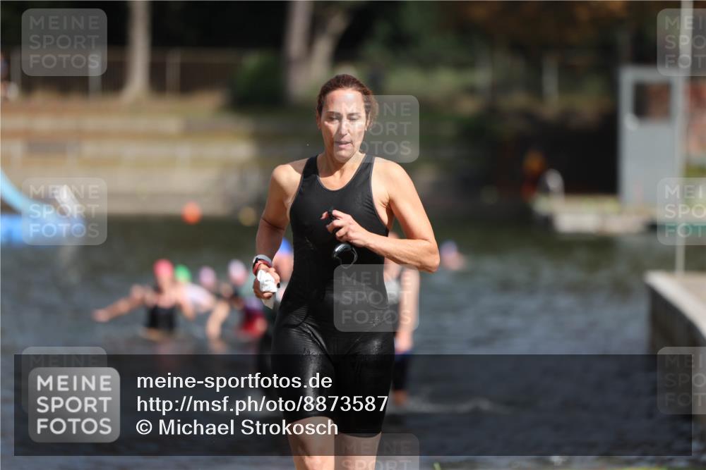 14.09.2025 - Stadtparktriathlon Michael Strokosch http://msf.ph/oto/8873587 14.09.2025 12:14:33 Schwimmen 1279, 1316 meine-sportfotos.de