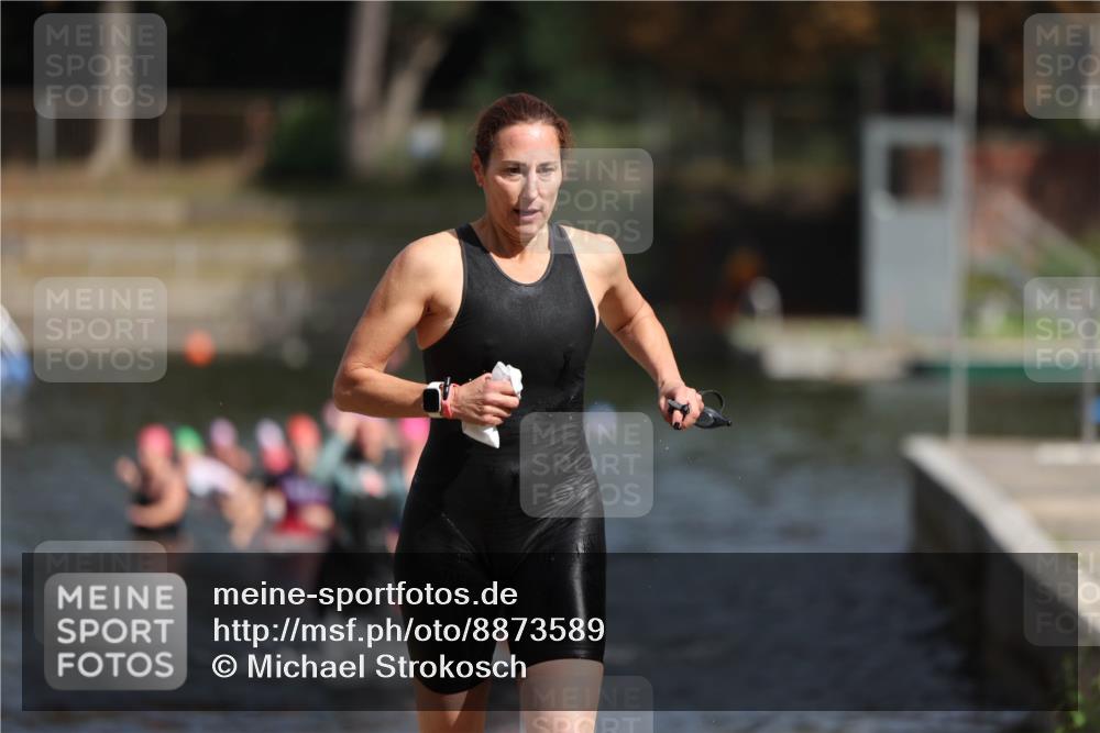 14.09.2025 - Stadtparktriathlon Michael Strokosch http://msf.ph/oto/8873589 14.09.2025 12:14:33 Schwimmen 1279, 1316 meine-sportfotos.de