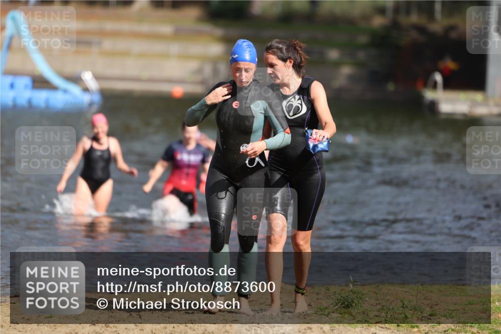 14.09.2025 - Stadtparktriathlon Michael Strokosch http://msf.ph/oto/8873600 14.09.2025 12:14:41 Schwimmen 1268, 1272, 1299, 1307, 1315 meine-sportfotos.de