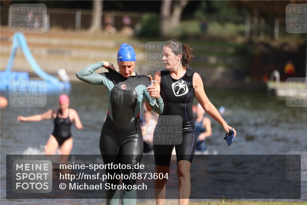 14.09.2025 - Stadtparktriathlon Michael Strokosch http://msf.ph/oto/8873604 14.09.2025 12:14:42 Schwimmen 1268, 1272, 1299, 1307, 1315 meine-sportfotos.de