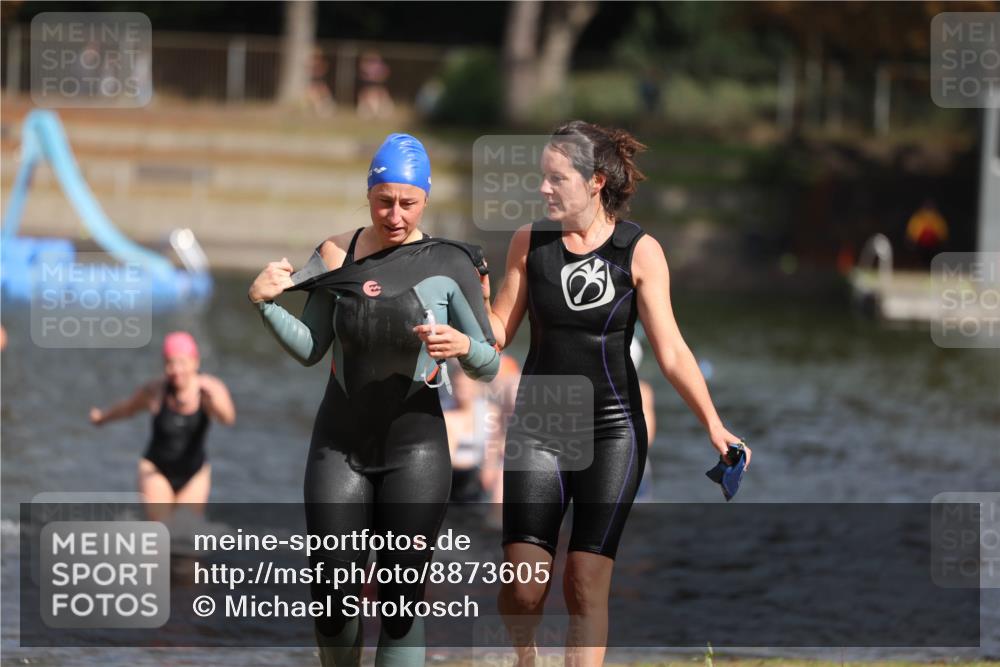 14.09.2025 - Stadtparktriathlon Michael Strokosch http://msf.ph/oto/8873605 14.09.2025 12:14:42 Schwimmen 1268, 1272, 1299, 1307, 1315 meine-sportfotos.de
