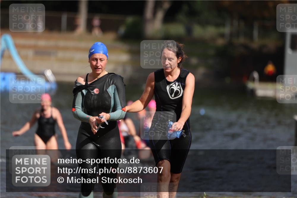 14.09.2025 - Stadtparktriathlon Michael Strokosch http://msf.ph/oto/8873607 14.09.2025 12:14:43 Schwimmen 1268, 1272, 1299, 1307, 1315 meine-sportfotos.de