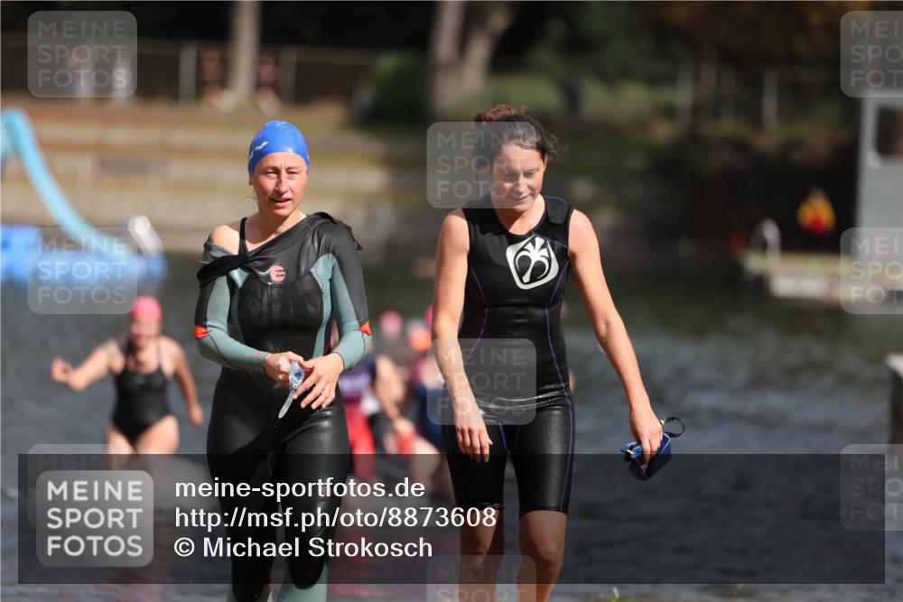 14.09.2025 - Stadtparktriathlon Michael Strokosch http://msf.ph/oto/8873608 14.09.2025 12:14:43 Schwimmen 1268, 1272, 1299, 1307, 1315 meine-sportfotos.de