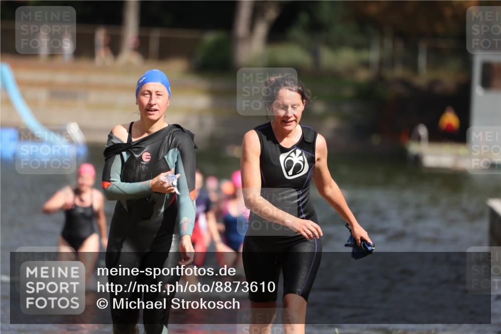 14.09.2025 - Stadtparktriathlon Michael Strokosch http://msf.ph/oto/8873610 14.09.2025 12:14:43 Schwimmen 1268, 1272, 1299, 1307, 1315 meine-sportfotos.de
