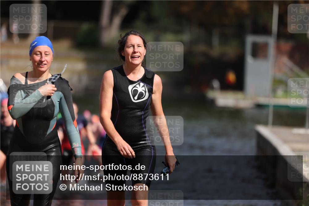 14.09.2025 - Stadtparktriathlon Michael Strokosch http://msf.ph/oto/8873611 14.09.2025 12:14:44 Schwimmen 1268, 1272, 1299, 1307, 1315 meine-sportfotos.de