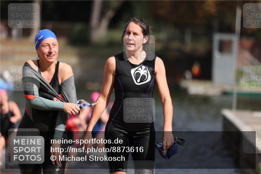 14.09.2025 - Stadtparktriathlon Michael Strokosch http://msf.ph/oto/8873616 14.09.2025 12:14:45 Schwimmen 1268, 1272, 1299, 1307, 1315 meine-sportfotos.de