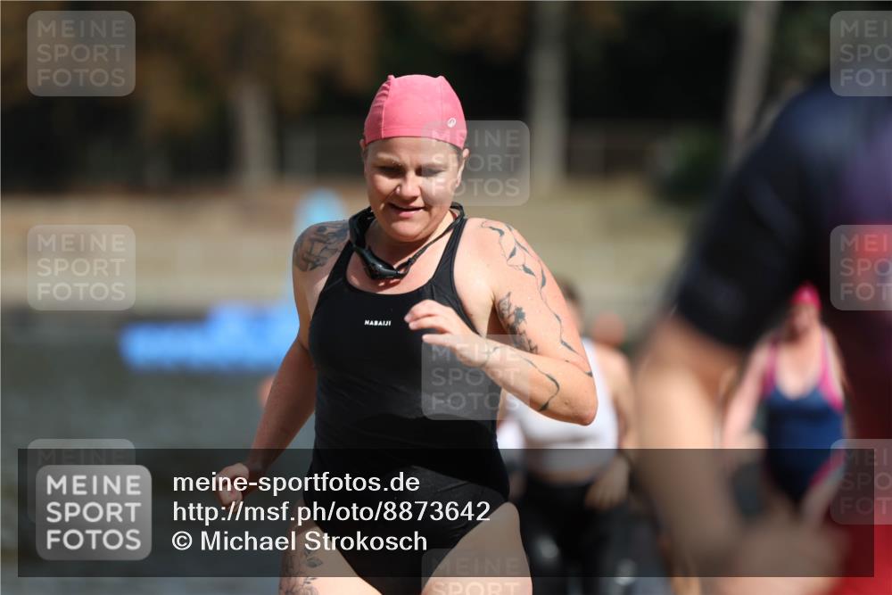 14.09.2025 - Stadtparktriathlon Michael Strokosch http://msf.ph/oto/8873642 14.09.2025 12:14:52 Schwimmen 1268, 1273, 1299, 1303, 1308, 1315 meine-sportfotos.de