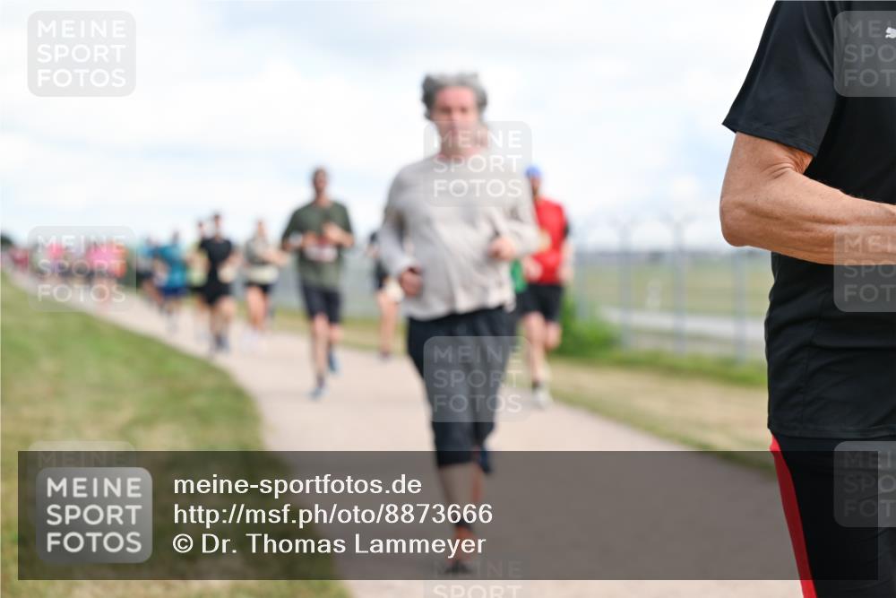 14.09.2025 - Airport Race Dr. Thomas Lammeyer http://msf.ph/oto/8873666 14.09.2025 12:18:23 Laufen  meine-sportfotos.de