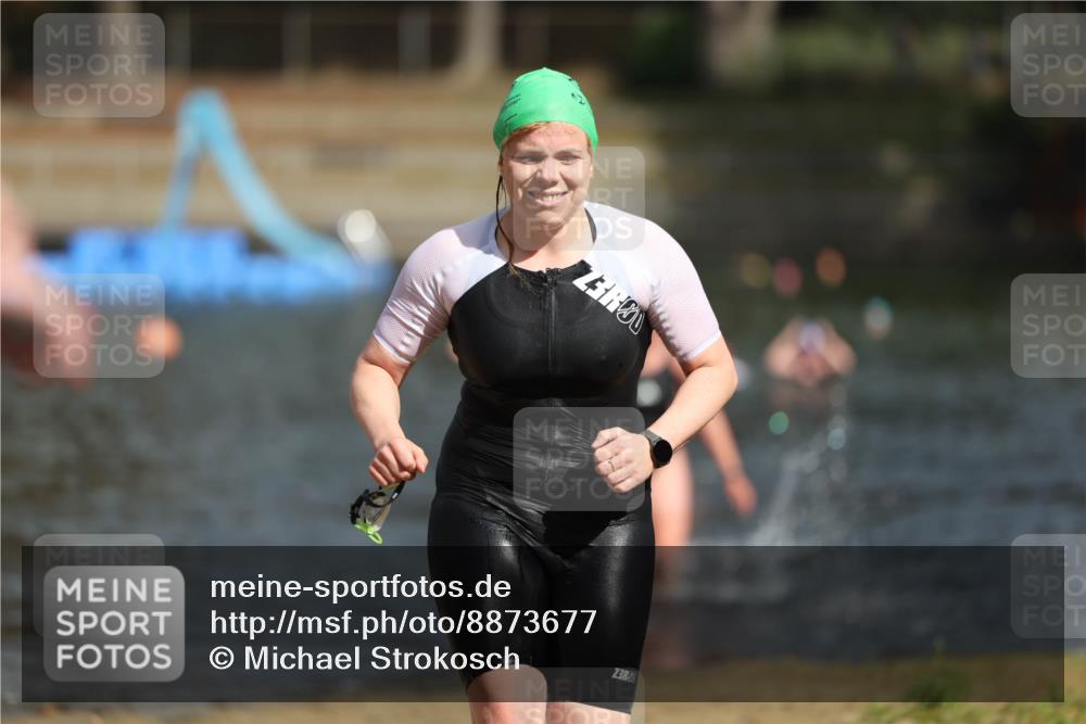 14.09.2025 - Stadtparktriathlon Michael Strokosch http://msf.ph/oto/8873677 14.09.2025 12:15:00 Schwimmen 1254, 1273, 1303, 1308 meine-sportfotos.de