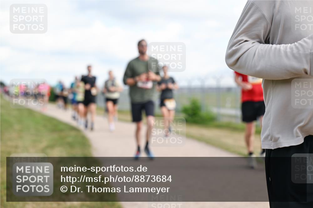 14.09.2025 - Airport Race Dr. Thomas Lammeyer http://msf.ph/oto/8873684 14.09.2025 12:18:25 Laufen  meine-sportfotos.de