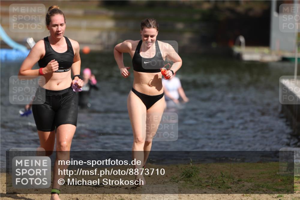 14.09.2025 - Stadtparktriathlon Michael Strokosch http://msf.ph/oto/8873710 14.09.2025 12:15:13 Schwimmen 1232, 1295 meine-sportfotos.de