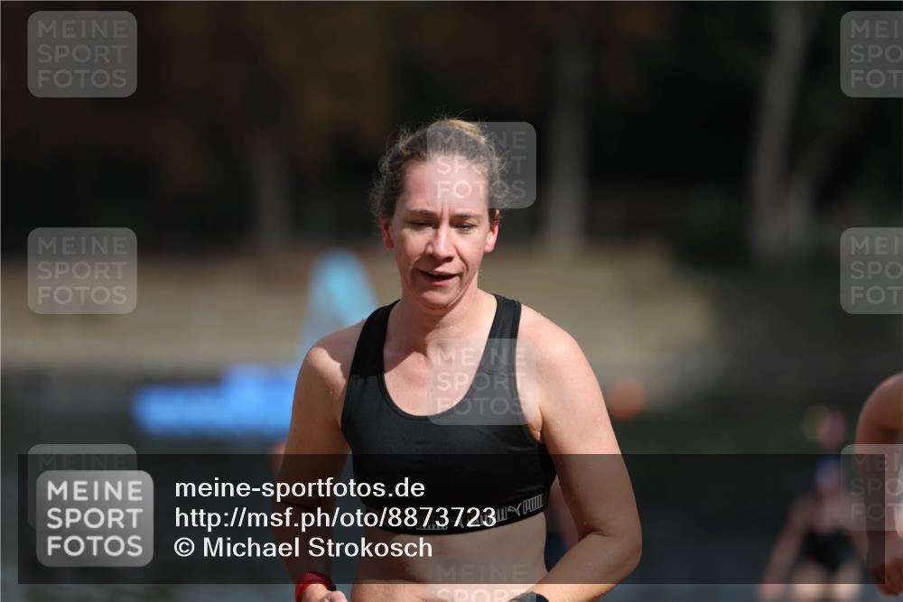 14.09.2025 - Stadtparktriathlon Michael Strokosch http://msf.ph/oto/8873723 14.09.2025 12:15:16 Schwimmen 1232, 1241, 1295 meine-sportfotos.de