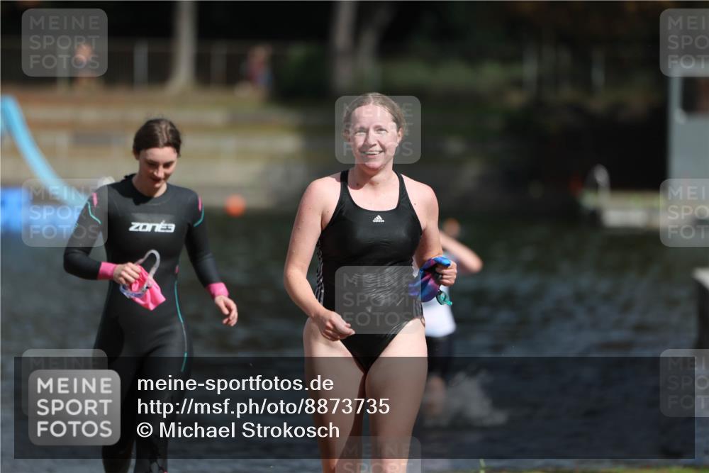 14.09.2025 - Stadtparktriathlon Michael Strokosch http://msf.ph/oto/8873735 14.09.2025 12:15:29 Schwimmen 1228, 1241, 1278, 1285 meine-sportfotos.de