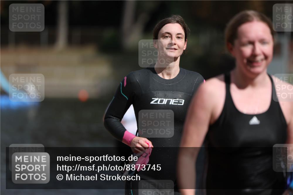 14.09.2025 - Stadtparktriathlon Michael Strokosch http://msf.ph/oto/8873745 14.09.2025 12:15:31 Schwimmen 1228, 1241, 1278, 1285 meine-sportfotos.de