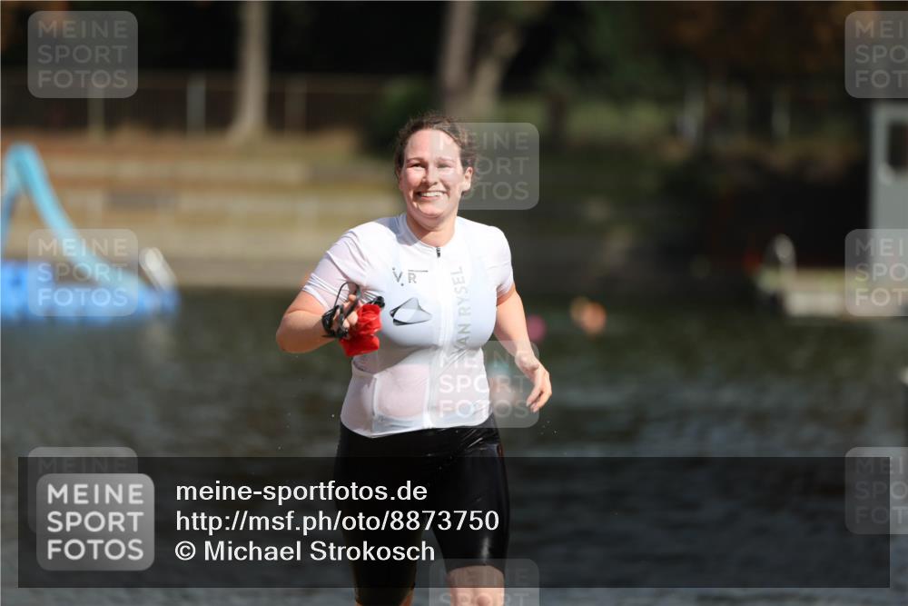 14.09.2025 - Stadtparktriathlon Michael Strokosch http://msf.ph/oto/8873750 14.09.2025 12:15:35 Schwimmen 1278 meine-sportfotos.de