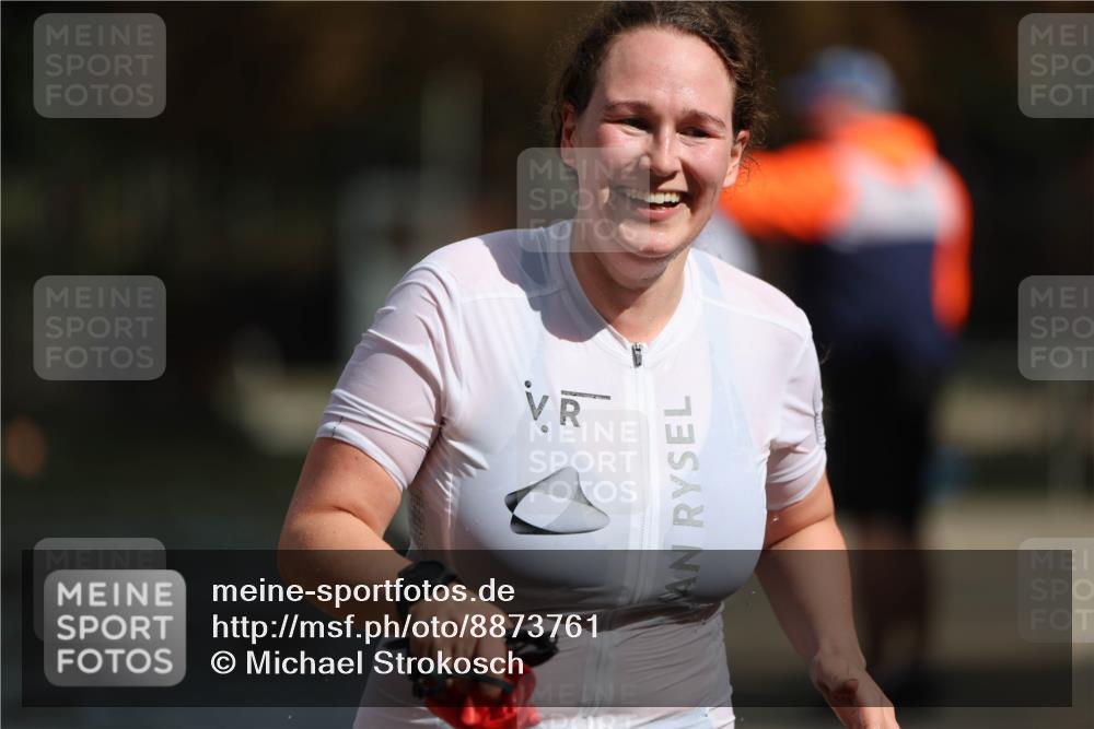 14.09.2025 - Stadtparktriathlon Michael Strokosch http://msf.ph/oto/8873761 14.09.2025 12:15:36 Schwimmen 1278 meine-sportfotos.de