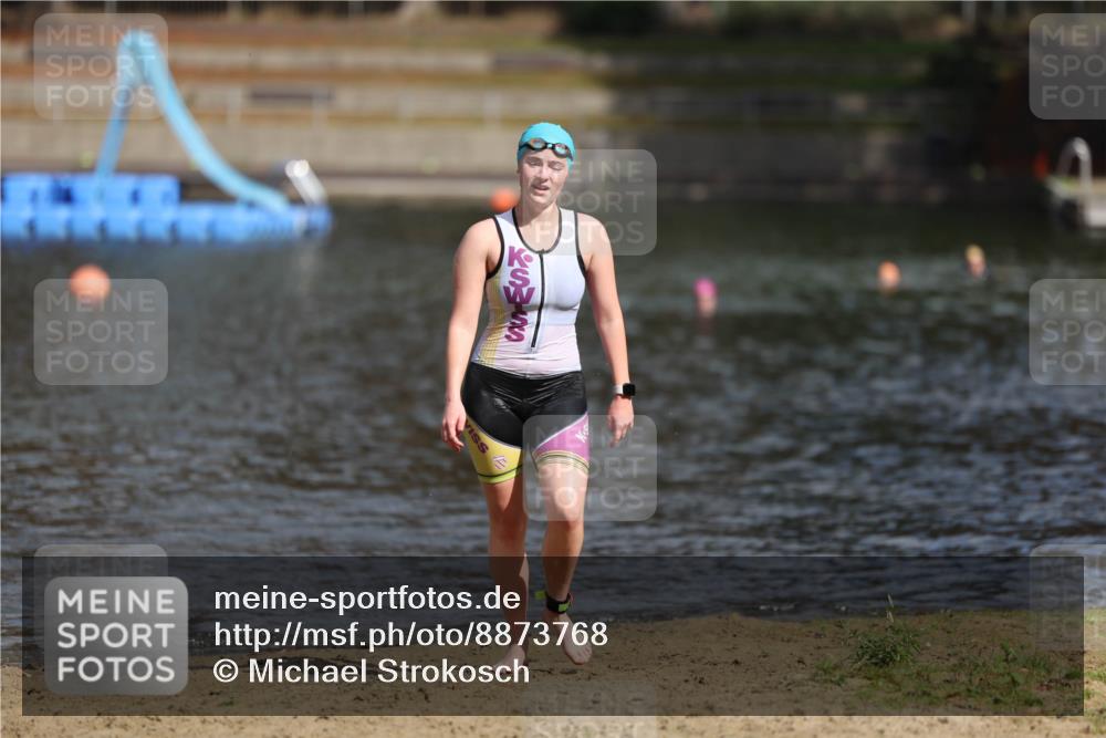 14.09.2025 - Stadtparktriathlon Michael Strokosch http://msf.ph/oto/8873768 14.09.2025 12:16:10 Schwimmen 1300 meine-sportfotos.de