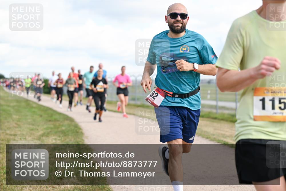 14.09.2025 - Airport Race Dr. Thomas Lammeyer http://msf.ph/oto/8873777 14.09.2025 12:18:30 Laufen 52, 707, 2021, 115 meine-sportfotos.de
