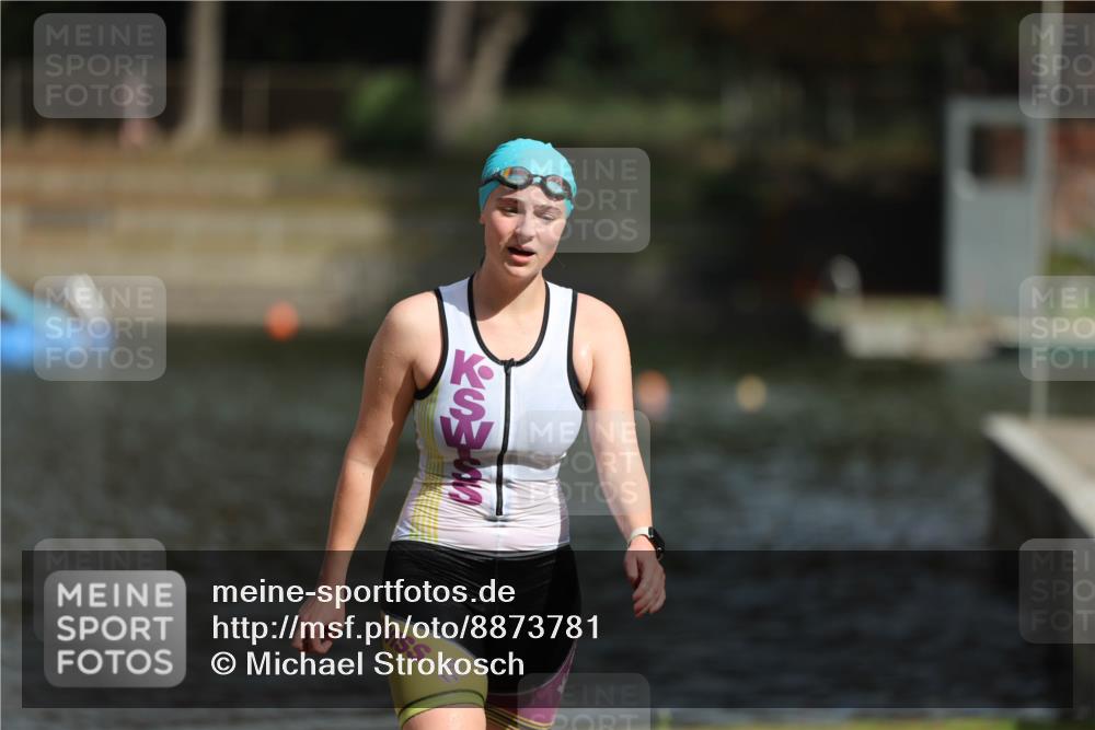 14.09.2025 - Stadtparktriathlon Michael Strokosch http://msf.ph/oto/8873781 14.09.2025 12:16:14 Schwimmen 1300 meine-sportfotos.de