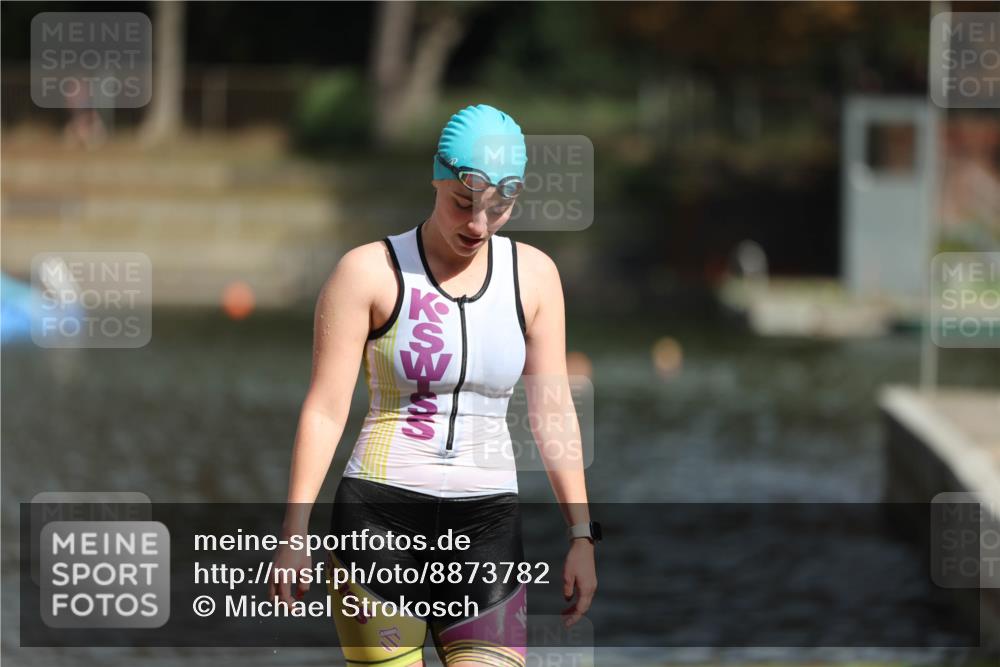 14.09.2025 - Stadtparktriathlon Michael Strokosch http://msf.ph/oto/8873782 14.09.2025 12:16:15 Schwimmen 1300 meine-sportfotos.de