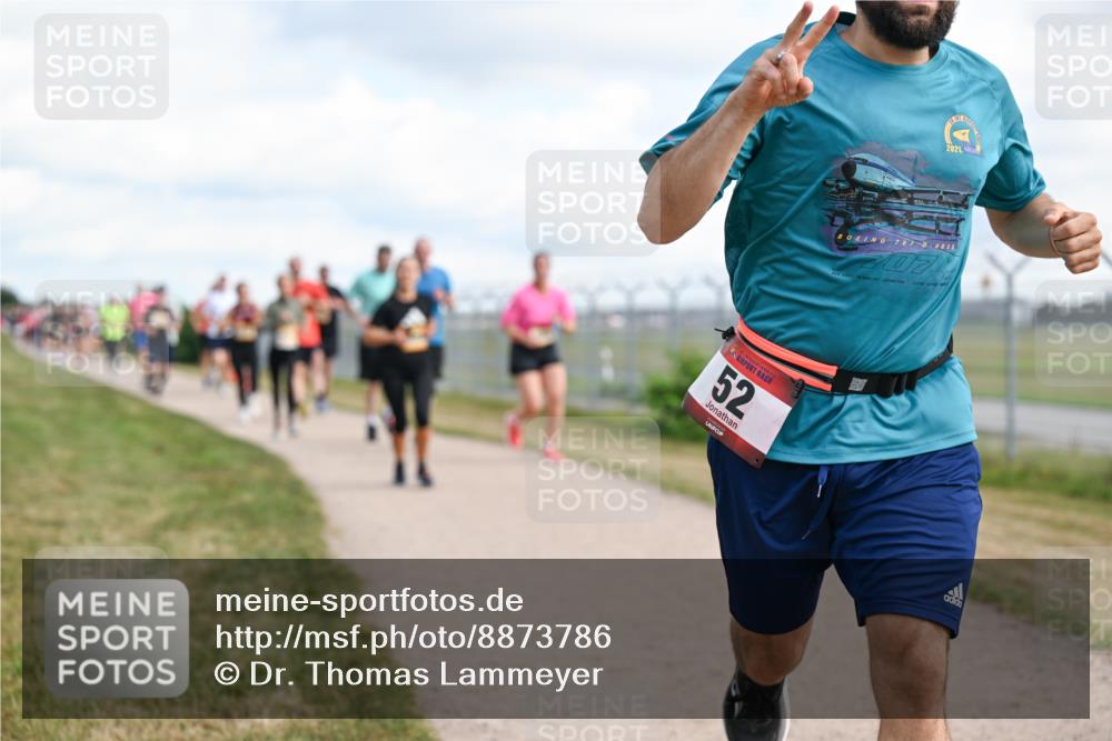 14.09.2025 - Airport Race Dr. Thomas Lammeyer http://msf.ph/oto/8873786 14.09.2025 12:18:31 Laufen 52, 2021, 707, 7207 meine-sportfotos.de