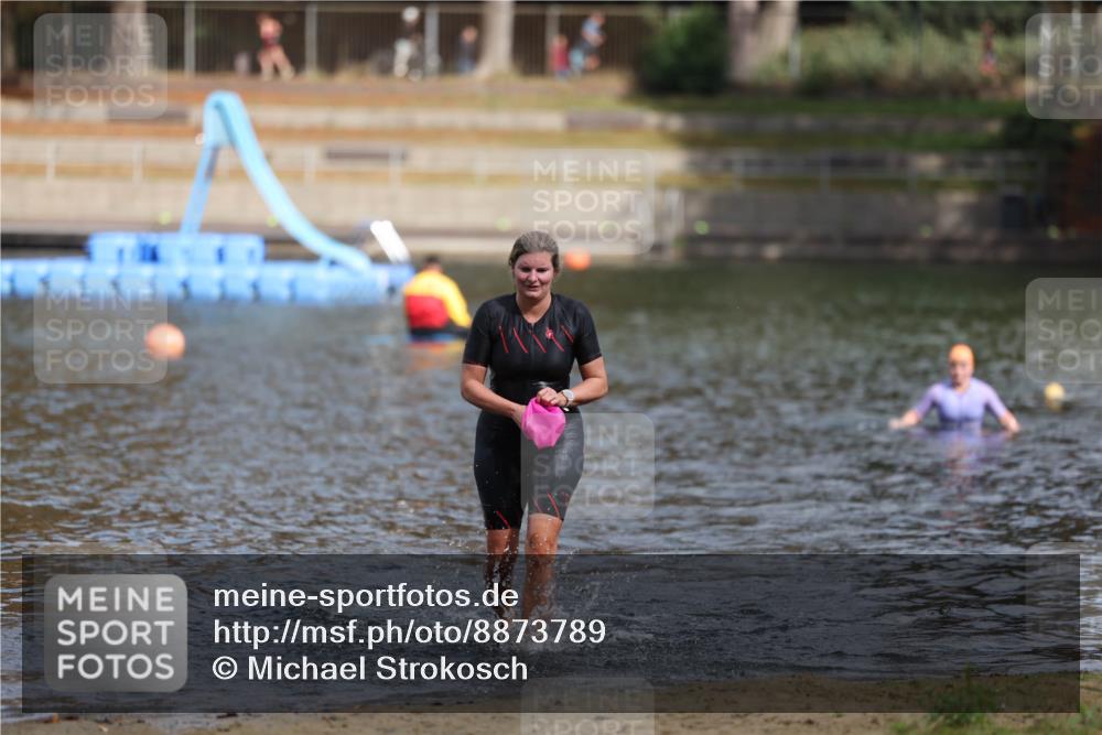 14.09.2025 - Stadtparktriathlon Michael Strokosch http://msf.ph/oto/8873789 14.09.2025 12:16:50 Schwimmen 1246 meine-sportfotos.de