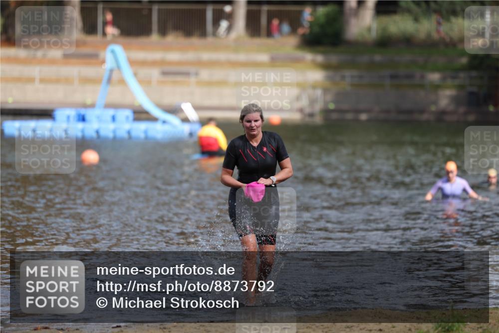 14.09.2025 - Stadtparktriathlon Michael Strokosch http://msf.ph/oto/8873792 14.09.2025 12:16:51 Schwimmen 1246 meine-sportfotos.de