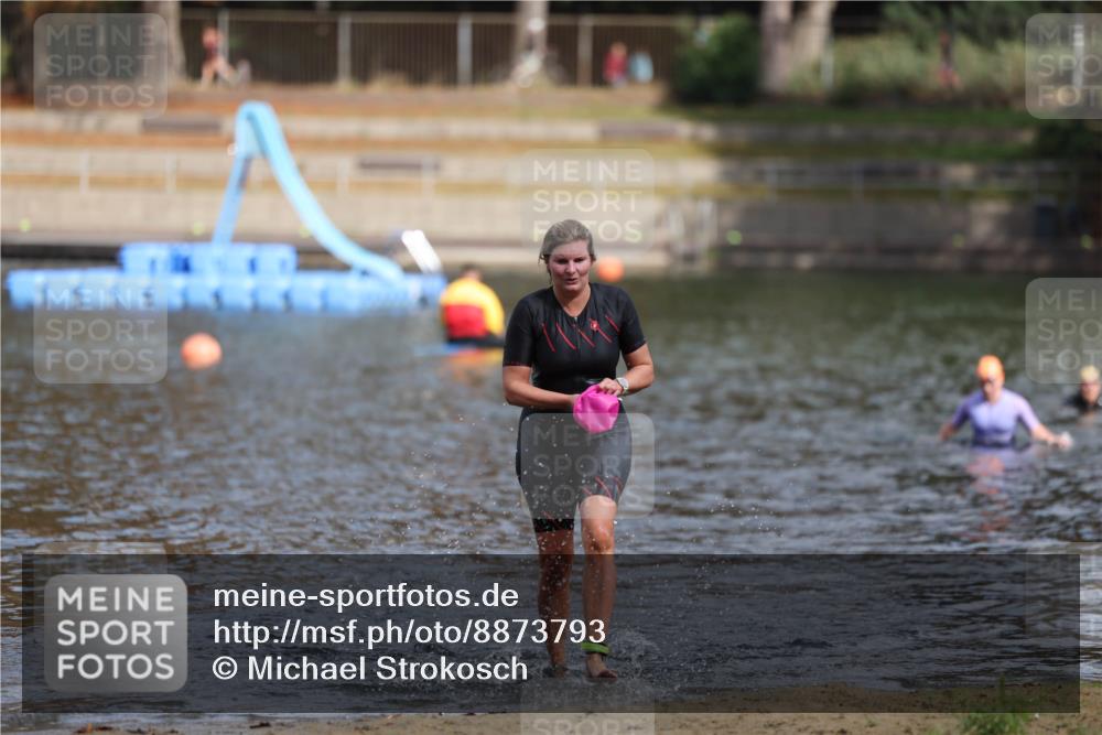 14.09.2025 - Stadtparktriathlon Michael Strokosch http://msf.ph/oto/8873793 14.09.2025 12:16:51 Schwimmen 1246 meine-sportfotos.de