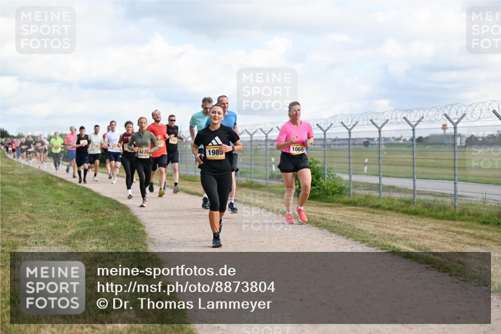 14.09.2025 - Airport Race Dr. Thomas Lammeyer http://msf.ph/oto/8873804 14.09.2025 12:18:32 Laufen 427, 077, 1560, 1985, 1066 meine-sportfotos.de