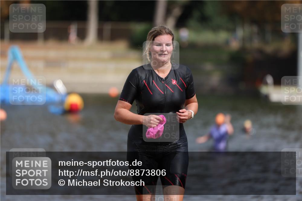 14.09.2025 - Stadtparktriathlon Michael Strokosch http://msf.ph/oto/8873806 14.09.2025 12:16:56 Schwimmen 1246 meine-sportfotos.de