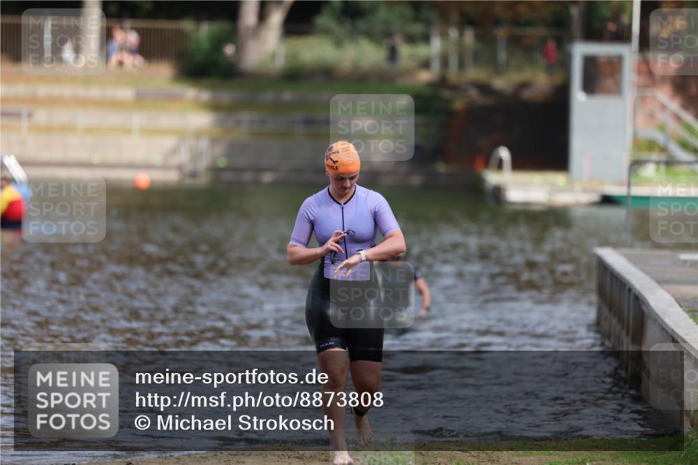 14.09.2025 - Stadtparktriathlon Michael Strokosch http://msf.ph/oto/8873808 14.09.2025 12:17:10 Schwimmen 1309 meine-sportfotos.de