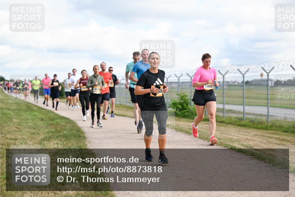 14.09.2025 - Airport Race Dr. Thomas Lammeyer http://msf.ph/oto/8873818 14.09.2025 12:18:33 Laufen 178, 4274, 1066 meine-sportfotos.de