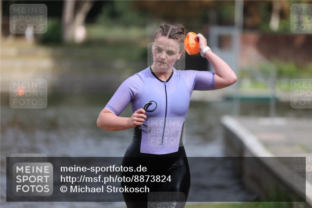 14.09.2025 - Stadtparktriathlon Michael Strokosch http://msf.ph/oto/8873824 14.09.2025 12:17:14 Schwimmen 1309 meine-sportfotos.de