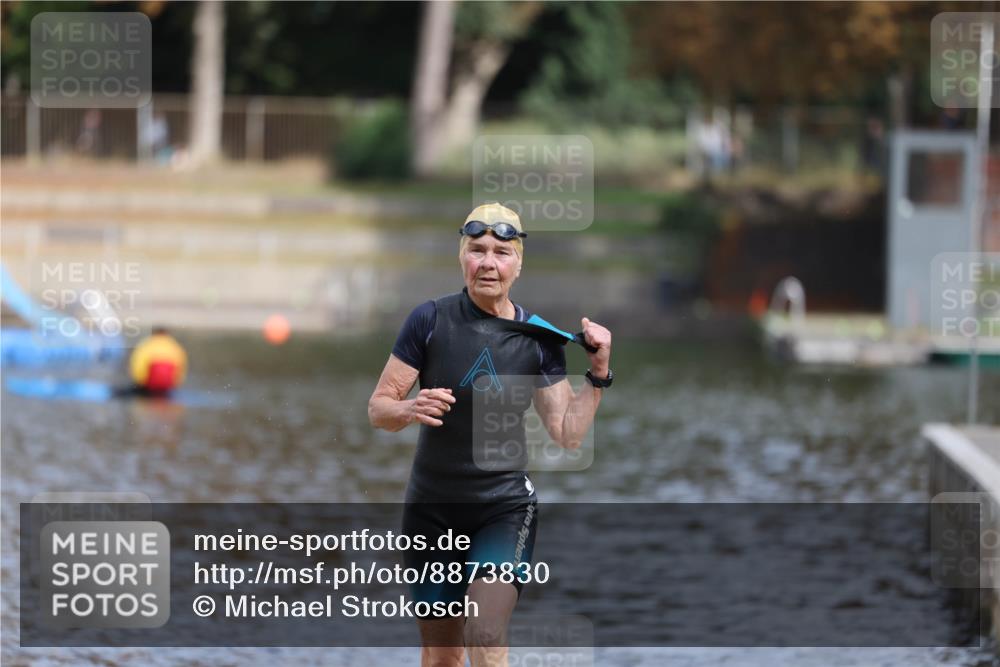 14.09.2025 - Stadtparktriathlon Michael Strokosch http://msf.ph/oto/8873830 14.09.2025 12:17:26 Schwimmen 1276 meine-sportfotos.de