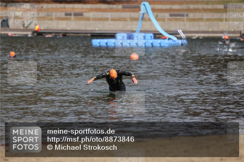 14.09.2025 - Stadtparktriathlon Michael Strokosch http://msf.ph/oto/8873846 14.09.2025 12:28:09 Schwimmen  meine-sportfotos.de
