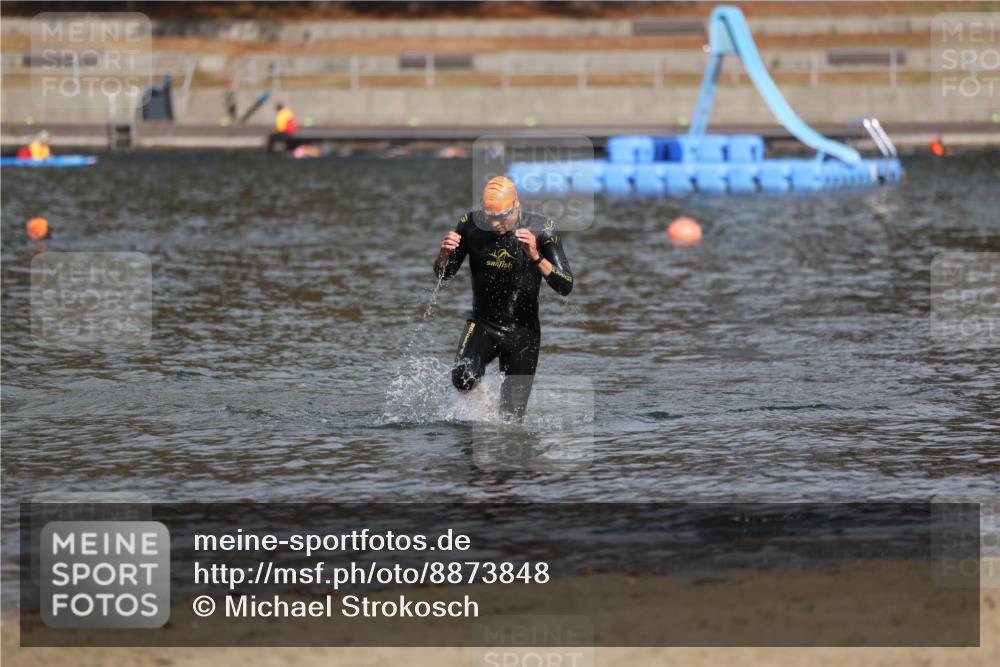 14.09.2025 - Stadtparktriathlon Michael Strokosch http://msf.ph/oto/8873848 14.09.2025 12:28:13 Schwimmen 1383 meine-sportfotos.de