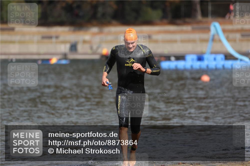 14.09.2025 - Stadtparktriathlon Michael Strokosch http://msf.ph/oto/8873864 14.09.2025 12:28:19 Schwimmen 1383 meine-sportfotos.de