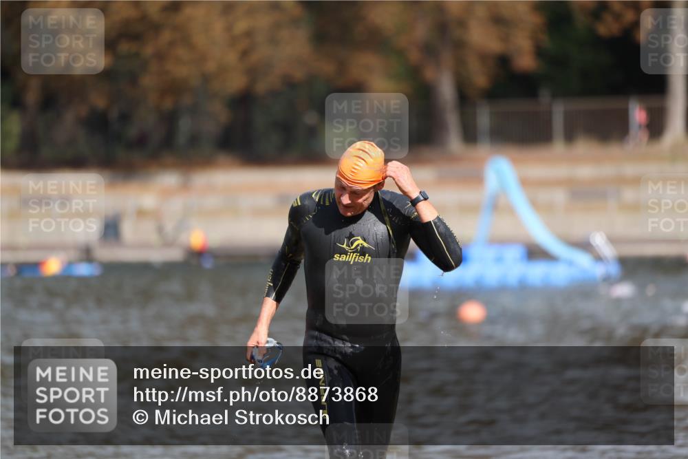14.09.2025 - Stadtparktriathlon Michael Strokosch http://msf.ph/oto/8873868 14.09.2025 12:28:20 Schwimmen 1383 meine-sportfotos.de