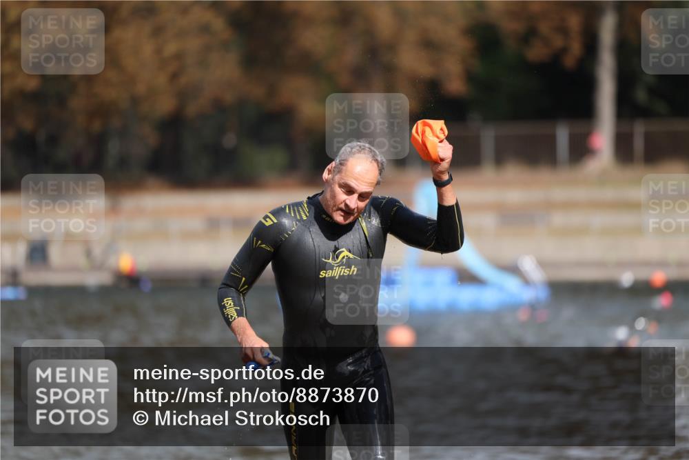 14.09.2025 - Stadtparktriathlon Michael Strokosch http://msf.ph/oto/8873870 14.09.2025 12:28:20 Schwimmen 1383 meine-sportfotos.de