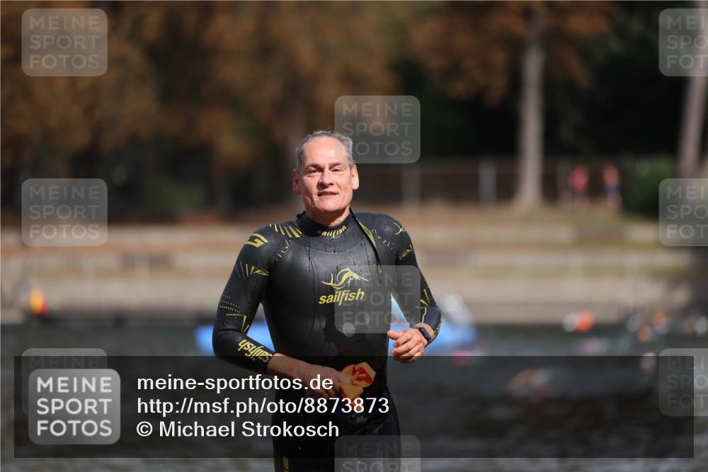 14.09.2025 - Stadtparktriathlon Michael Strokosch http://msf.ph/oto/8873873 14.09.2025 12:28:21 Schwimmen 1383 meine-sportfotos.de