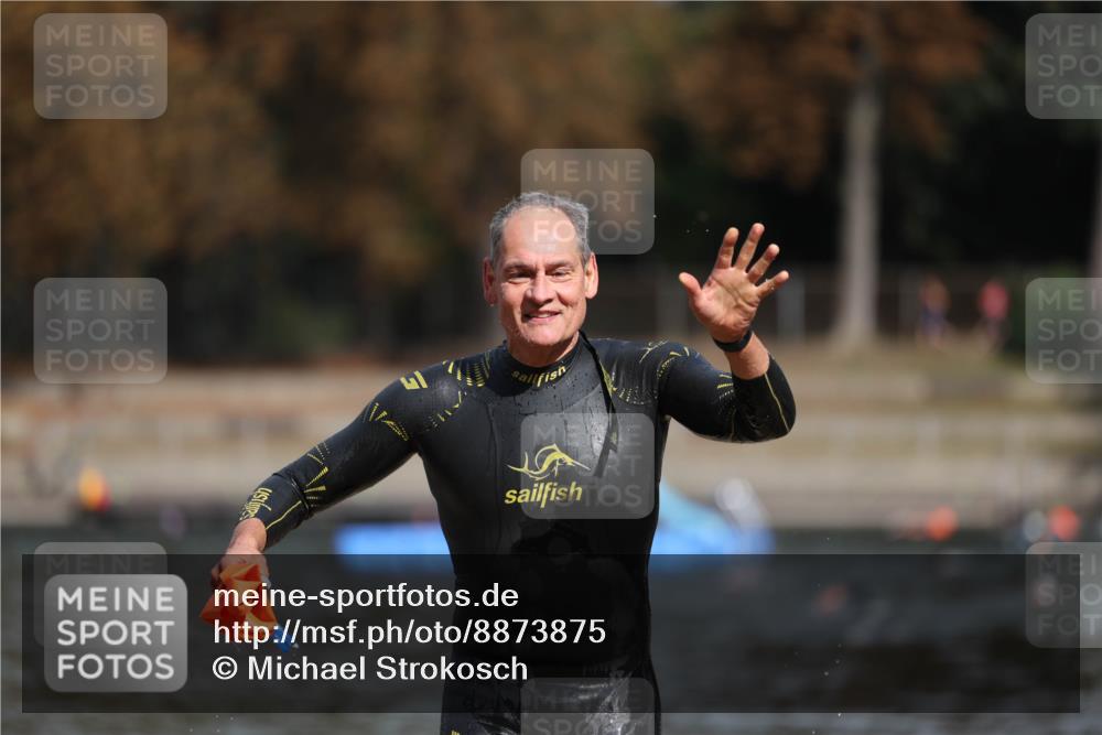 14.09.2025 - Stadtparktriathlon Michael Strokosch http://msf.ph/oto/8873875 14.09.2025 12:28:22 Schwimmen 1383 meine-sportfotos.de