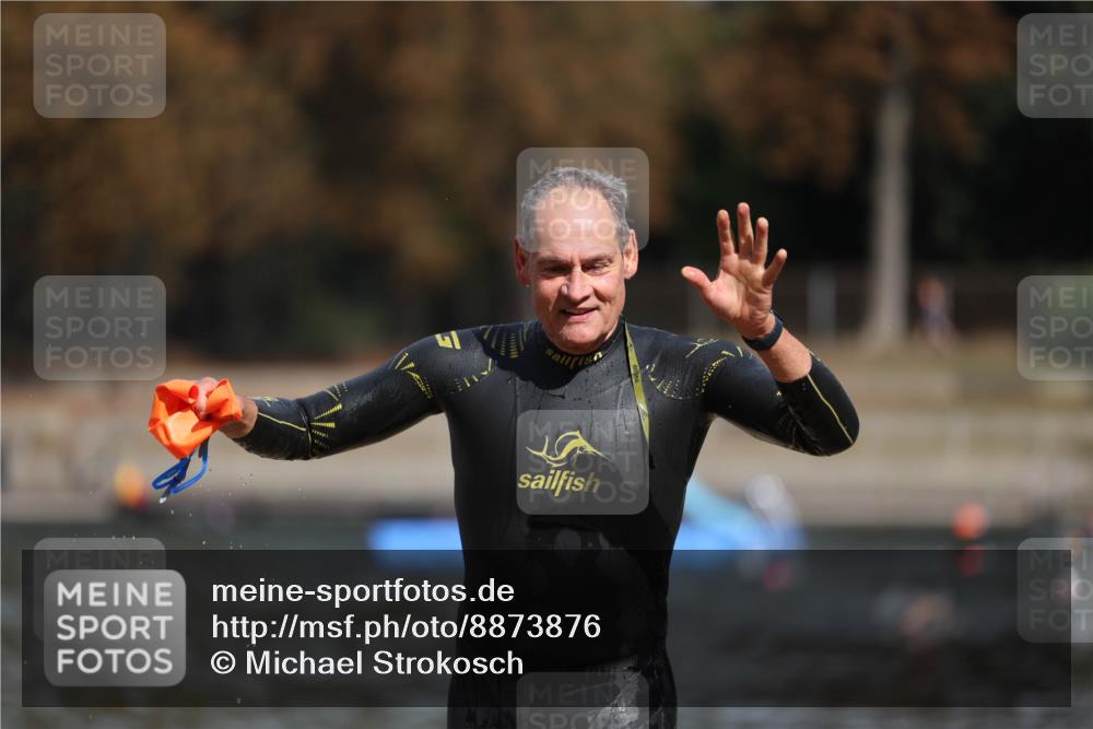 14.09.2025 - Stadtparktriathlon Michael Strokosch http://msf.ph/oto/8873876 14.09.2025 12:28:22 Schwimmen 1383 meine-sportfotos.de