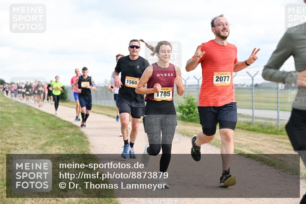14.09.2025 - Airport Race Dr. Thomas Lammeyer http://msf.ph/oto/8873879 14.09.2025 12:18:36 Laufen 1560, 1785, 2077 meine-sportfotos.de