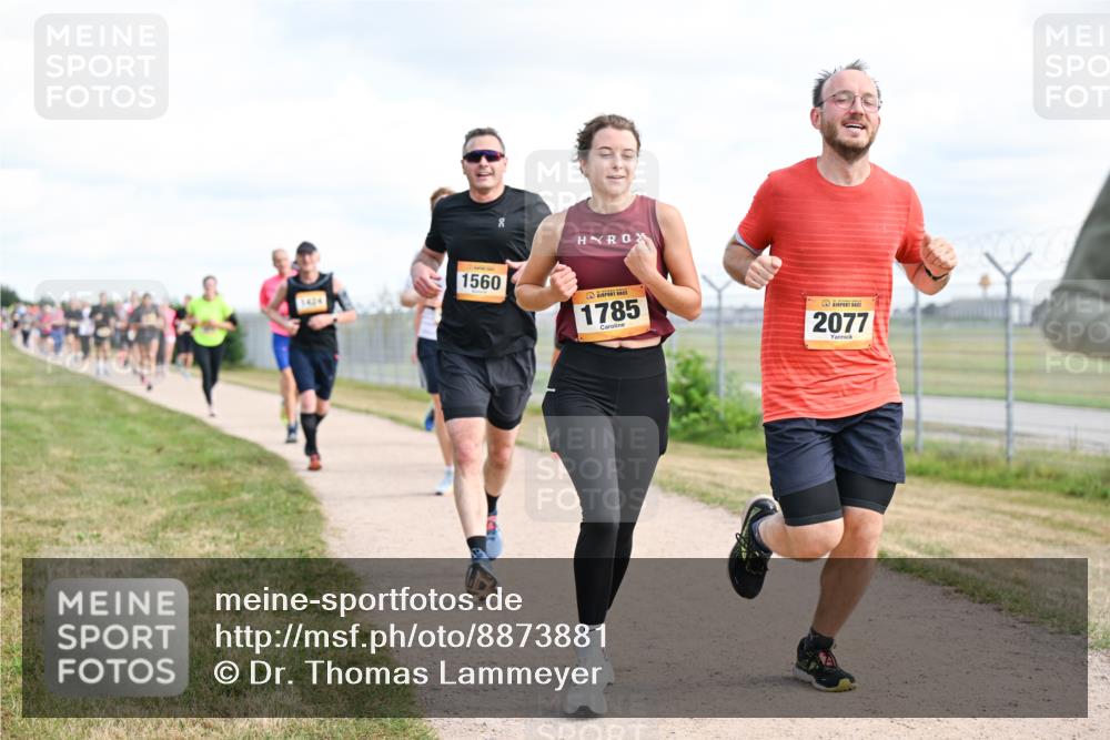 14.09.2025 - Airport Race Dr. Thomas Lammeyer http://msf.ph/oto/8873881 14.09.2025 12:18:37 Laufen 1424, 1560, 1785, 2077 meine-sportfotos.de