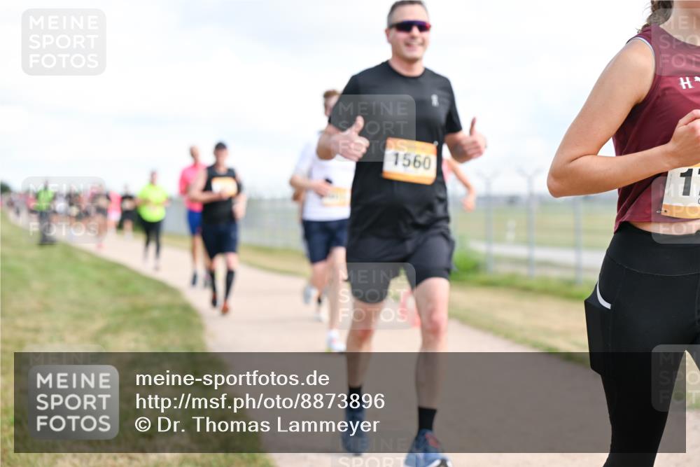 14.09.2025 - Airport Race Dr. Thomas Lammeyer http://msf.ph/oto/8873896 14.09.2025 12:18:38 Laufen 1560, 1 meine-sportfotos.de