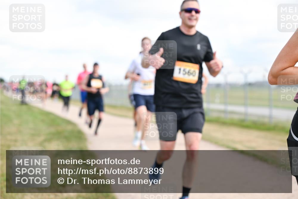 14.09.2025 - Airport Race Dr. Thomas Lammeyer http://msf.ph/oto/8873899 14.09.2025 12:18:38 Laufen 1560 meine-sportfotos.de