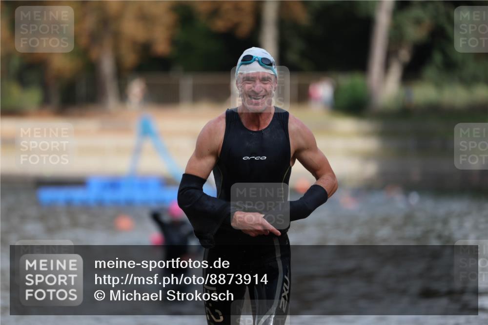 14.09.2025 - Stadtparktriathlon Michael Strokosch http://msf.ph/oto/8873914 14.09.2025 12:29:01 Schwimmen 1417 meine-sportfotos.de
