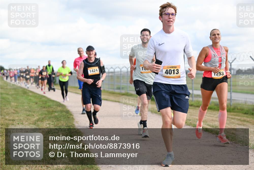 14.09.2025 - Airport Race Dr. Thomas Lammeyer http://msf.ph/oto/8873916 14.09.2025 12:18:39 Laufen 1424, 4013, 1253 meine-sportfotos.de