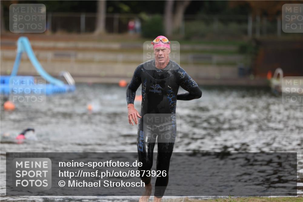 14.09.2025 - Stadtparktriathlon Michael Strokosch http://msf.ph/oto/8873926 14.09.2025 12:29:11 Schwimmen 1353 meine-sportfotos.de
